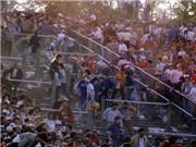 Bóng đá anh, ngoại hạng anh, lịch thi đấu euro 2012, Bạo lực từ các cổ động viên Anh: Nỗi ám ảnh không bao giờ mất